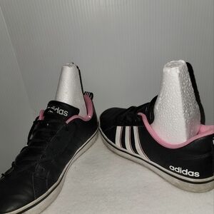 Vintage Adidas Women's Black and Pink Sneakers